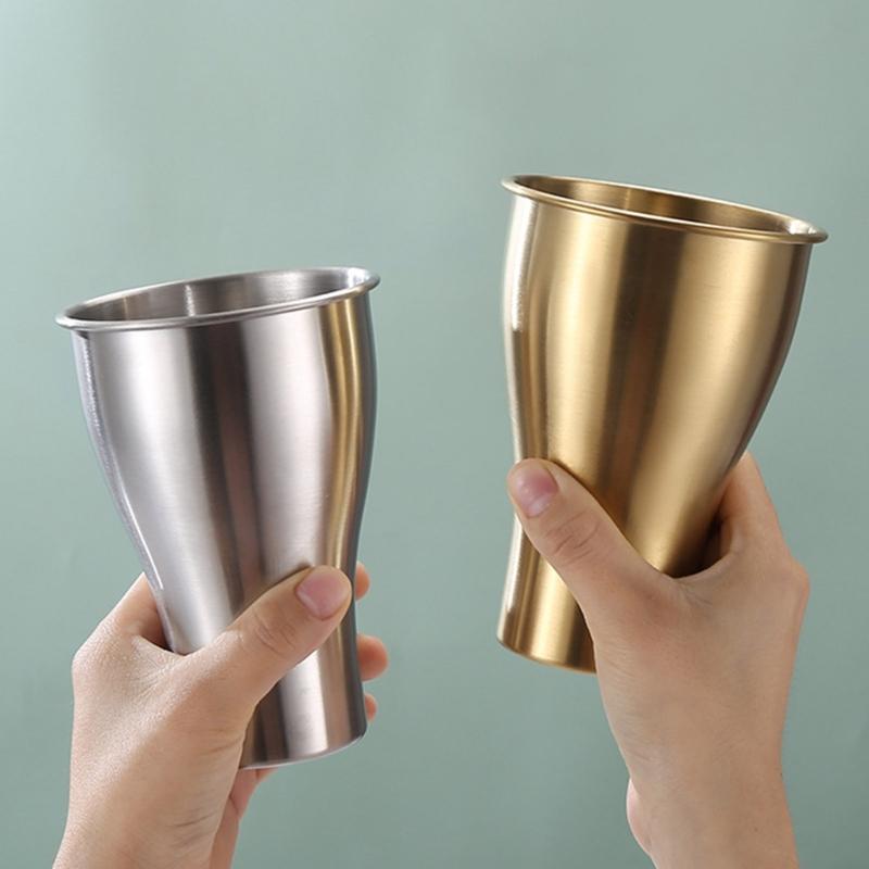 Premium Rostfreier Stahl Isolierte Becher Doppelwandig Thermisches Design für Heiße Kalte Getränke Lange Zeit