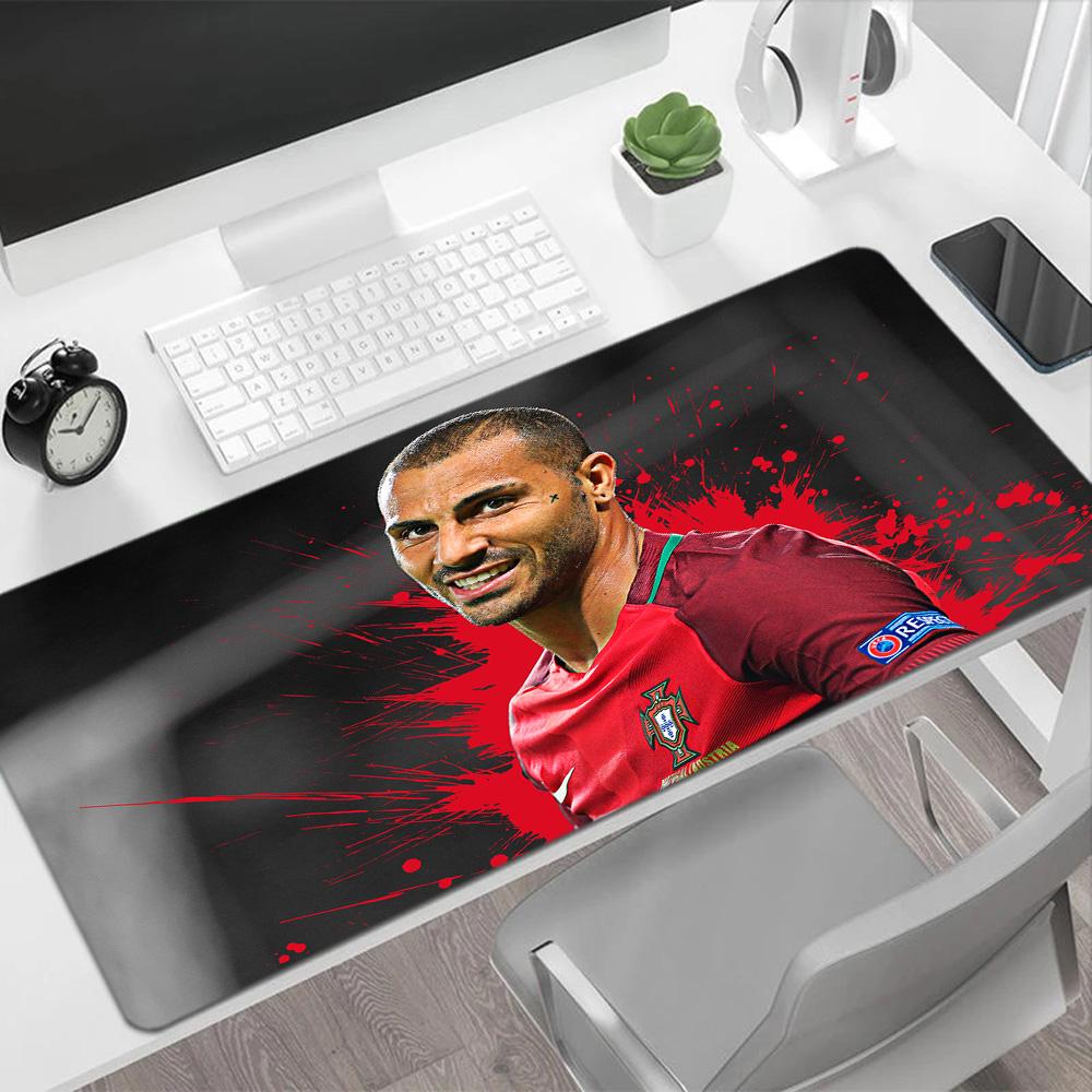 Soccer Player Action Gaming Mouse Pad Desk Mouse Pad Ultra-Long Desk Mat Non-Slip Rubber Bottom Office Desk Accessory
