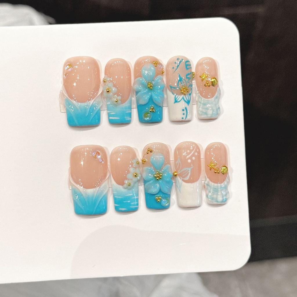 Long Rectangle Blue Floral Hand-made Press On Nails 10 Pieces Resin Material For Daily And Party Use