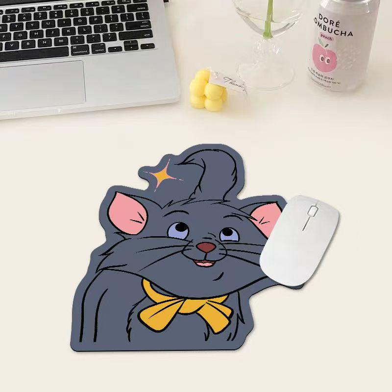 Marie Cat Heart-shaped Alien Mouse Pad - Small, Non-slip, Wear-resistant, Easy-to-clean Laptop Desk Mat.
