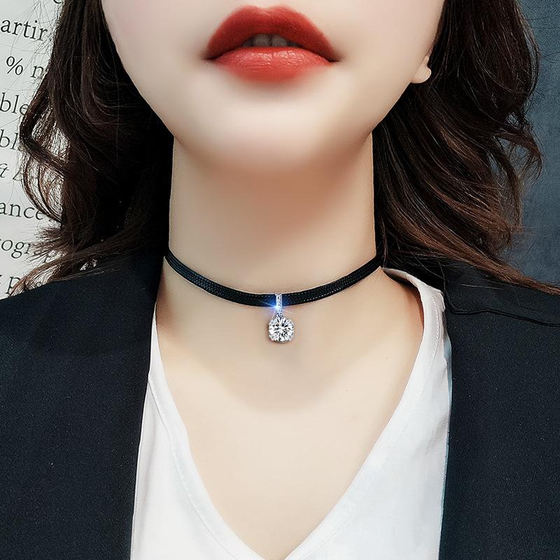 Design Sense Super Flash Zircon Pendant Choker Neck Strap Leather Rope Necklace Women's Short Collarbone Chain Simple