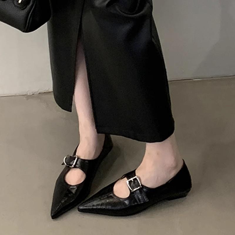 

Flat single shoes women s autumn 2025 new Doudou shoes temperament ladyshoes shallow mouth women s shoes red shoes pointed shoes 40 чёрный