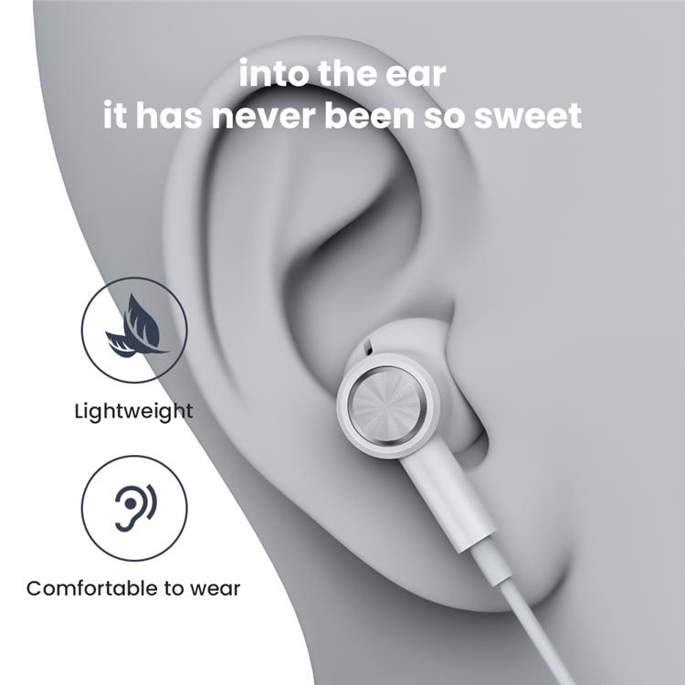 2023 Price Type C Clear Sound Wired Headphones In-Ear With Mic for Iphone 15