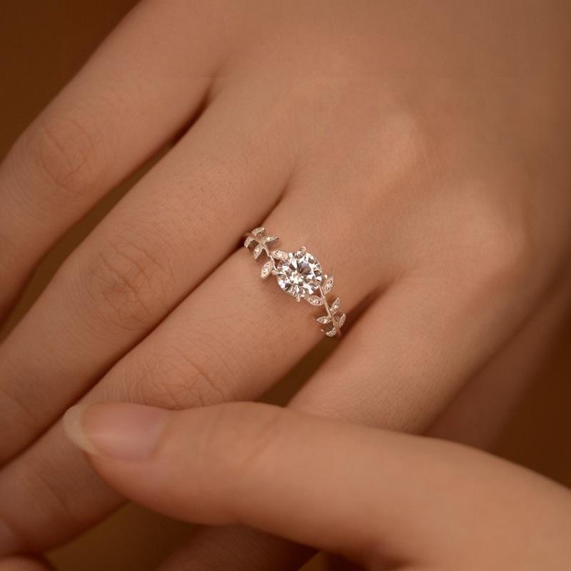 Exquisite Women's Engagement Ring Simple Leaf Crystal Zircon Jewelry Wedding Party Gift