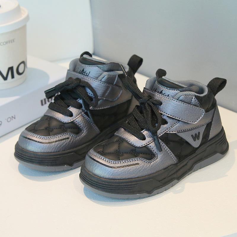 Kinder Sportschuhe 2025 Frühling und Herbst neue Jungen Freizeitschuhe High-Top Mädchen Brotschuhe Weichsohlen Babyschuhe