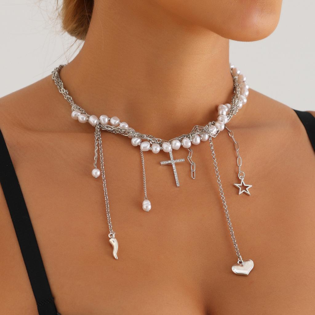 Elegant Beaded Choker Necklace with Intricate Pendant Details Layered Necklaces Fashion Accessory for Women Girls