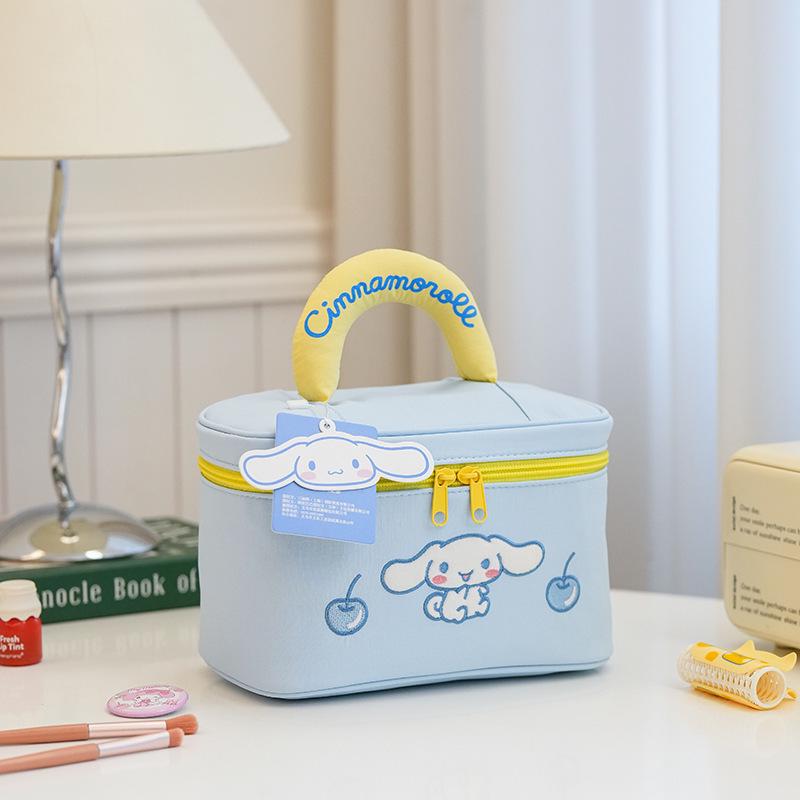 Sanrio 3D Cartoon Handbag: Large Capacity Travel Cosmetic Bag