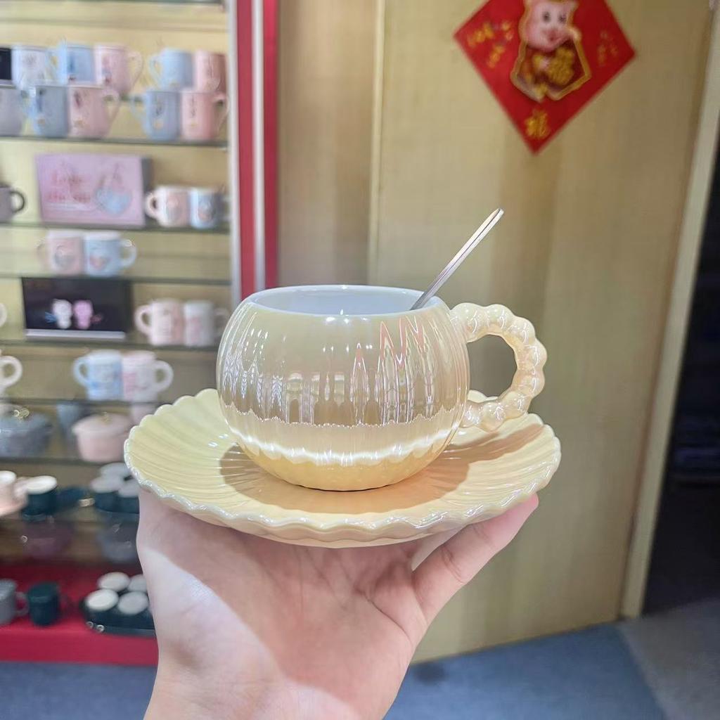 Europäischer Stil Galvanisierte Kaffeetassen Perlglänzende Farbverlauf Keramiktassen Hohes Erscheinungsbild Latte Art Tassen Gestreifte Becher Geschäftsgeschenke