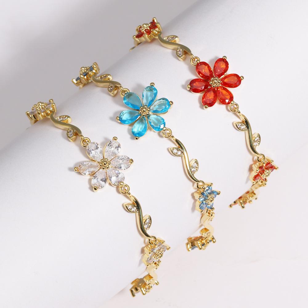 Fine Fashion Jewelry 18k Gold Plated Brass Bowknot Bracelet Exquisite Zircon Flower and Bow Charm Bracelet for Women