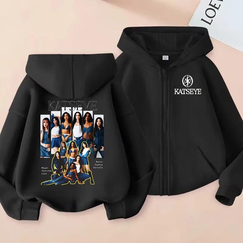 2026 Neue Kleidung für Kleinkind-Mädchen Katseye Reißverschluss-Kapuzenpullover Jungen Mode Lässiger Pullover Kinder KATSEYE Zip UP Kapuzenoberteile