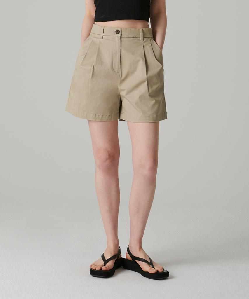 MUSINSA STANDARD WOMAN Women'S Two-Tuck Wide Chino Shorts [Beige]