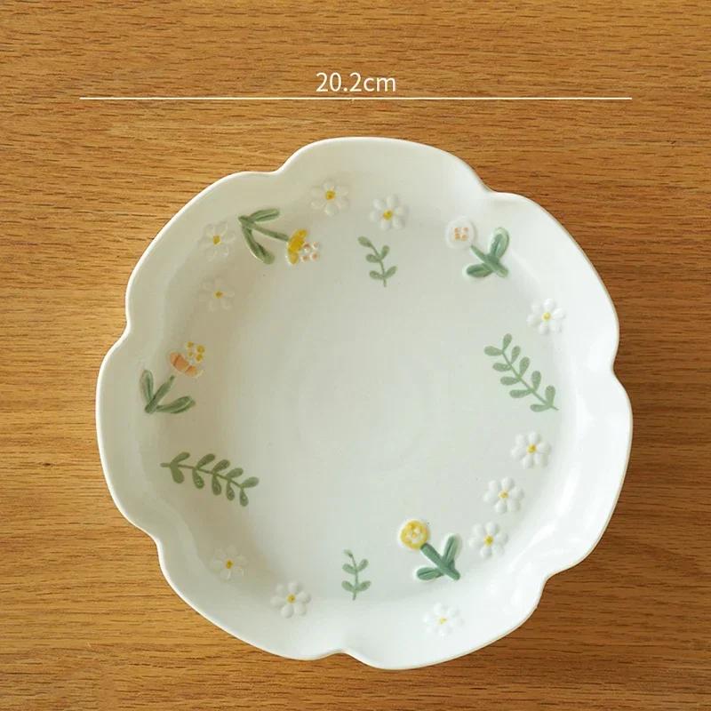 Blumen Relief Keramikplatten Kreative Rund High-End Fischplatte Köstliche Gerichte Speiseplatte Exquisites Haushaltsgeschirr