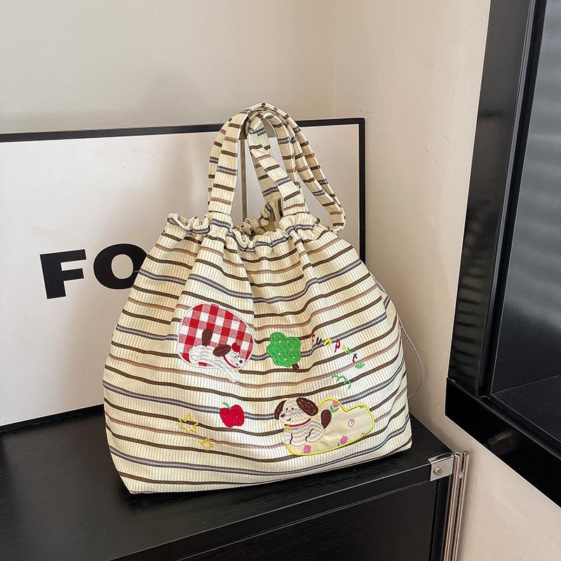 

Полосатая клетчатая сумка женская большой вместимости новая летняя универсальная сумка через плечо сумка-тоут для занятий для студентки светло-желтого