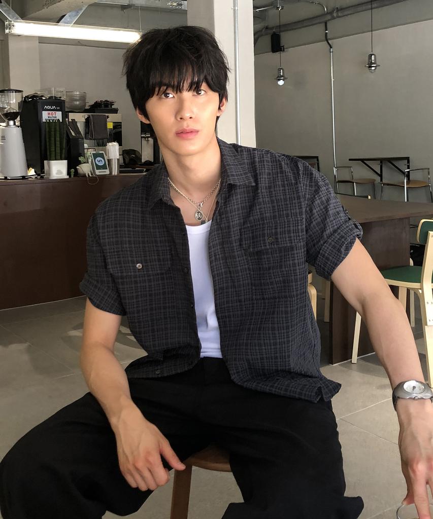 Dei [Summer] Roll-Up Two-Pocket Check Half Shirt