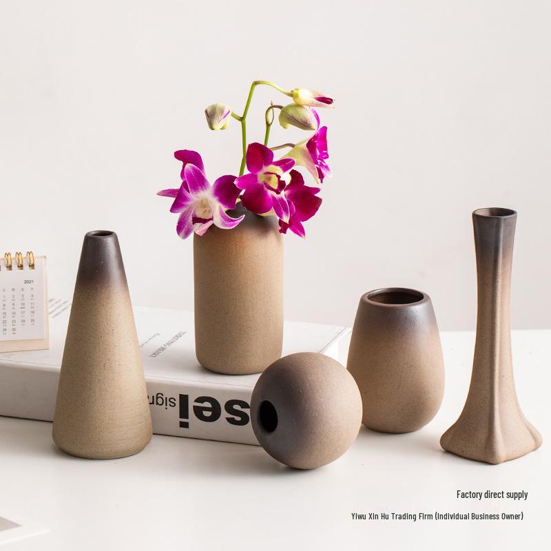 Chinese Retro Zen Ceramic Mini Vase for Green Plants and Flowers - Living Room Decoration Ornament