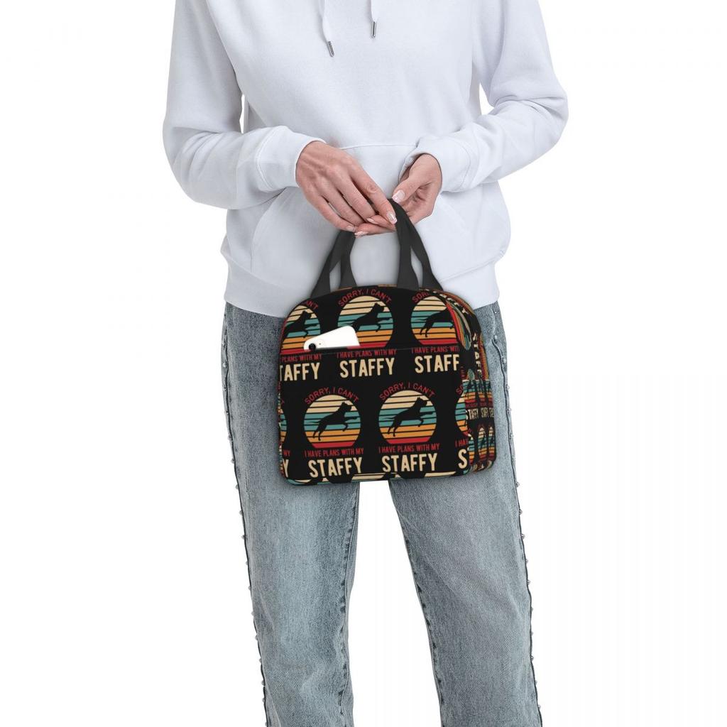 Lustige Staffordshire-Bullterrier-Hund-Isolierte Lunchtasche für Damen Kinder Auslaufsichere Lebensmittelboxen Thermische Lunchbox Tragetasche