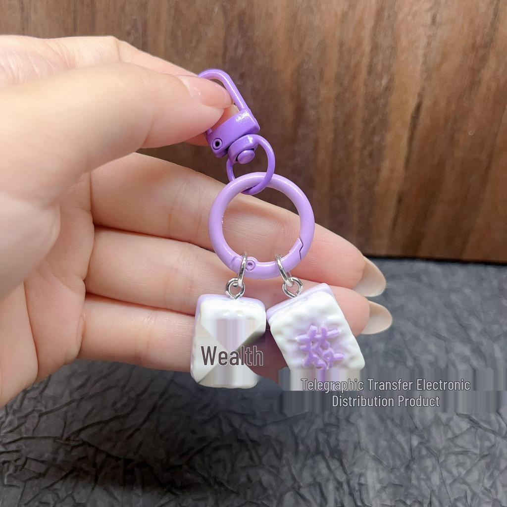 Creative Cartoon Mahjong Keychain: Fun Student Bag Pendant & Gift for Friends