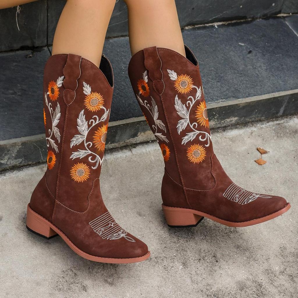 New autumn and winter large size fashion long Martin boots thick heel embroidered women's boots boots