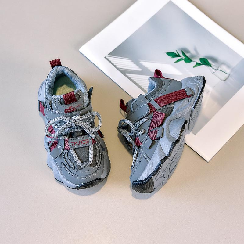 

Детская спортивная обувь 2025 весна и осень новая для девочек мягкая подошва нескользящая студенческая папины кроссовки для мальчиков сетчатые кроссовки для бега 21 серый