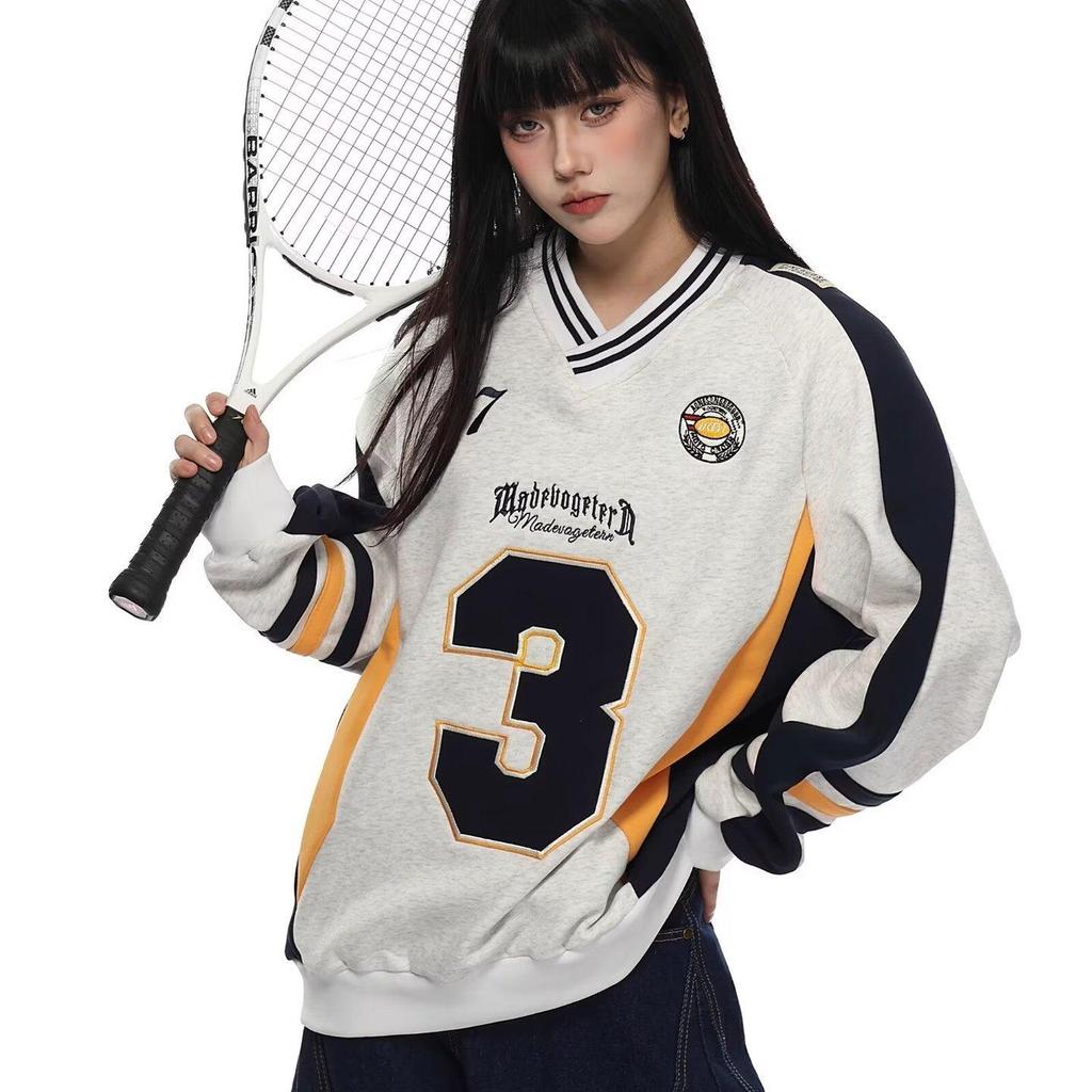 2025 Autumn/Winter Unisex V-Neck Retro Badge Embroidery Sweatshirt