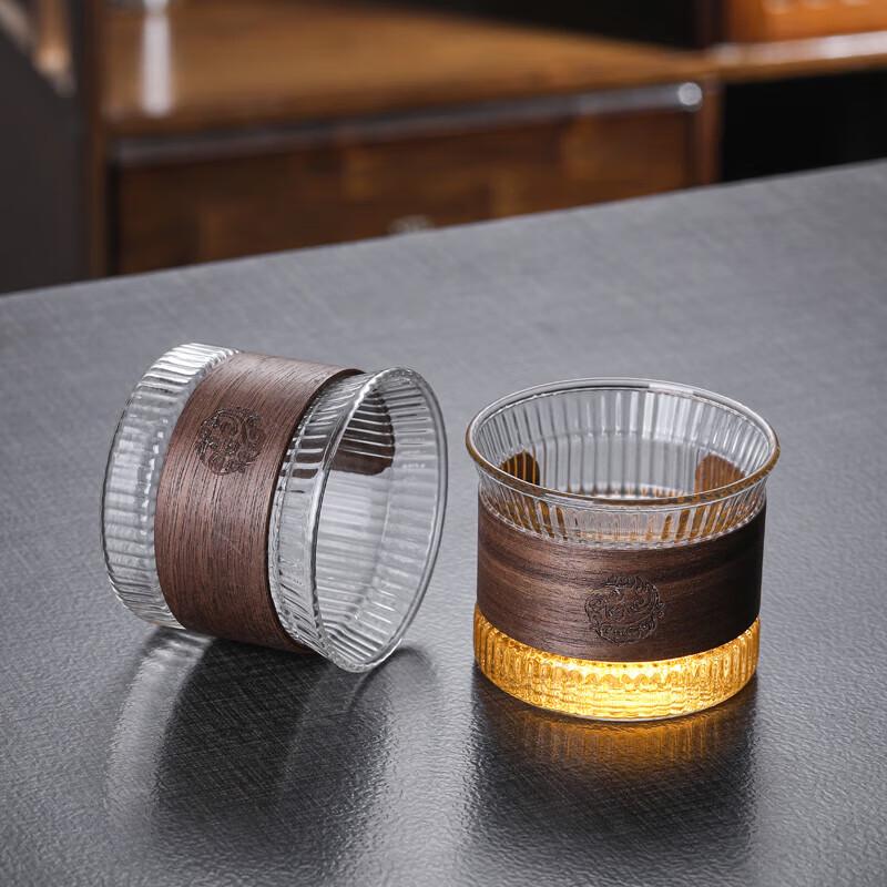 MULTIPOTENT Vertical Pattern Glass Teacups with Ruyi Wooden Sleeves, 170ml (Set of 2)