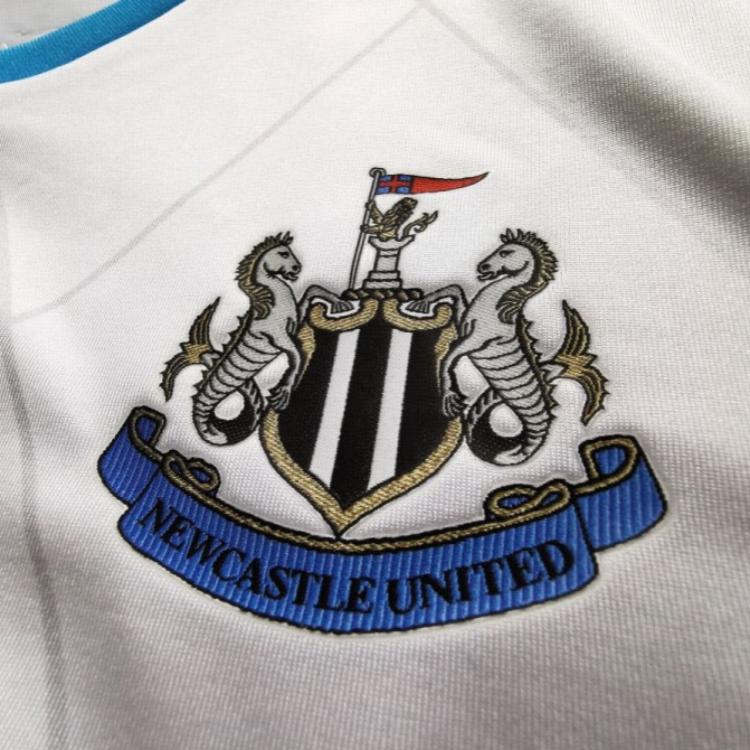 Puma Newcastle United 2015/16 Season Away Color Block V-Neck Long Sleeve Football Shirt Men Tops 747860-02