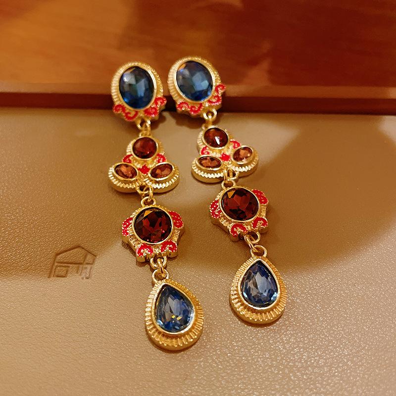 GemChic Dámský Retro Perlový Visací Křišťálový Náhrdelník na Klíční Kost Náušnice Dvou dílná Sada Nádherné Šperky Dárek k Narozeninám Vánocům