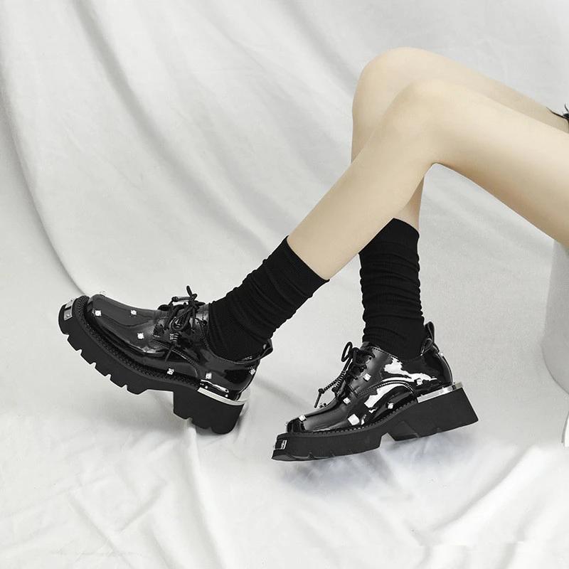 Fashion New Retro Metal Decor Women Derby Shoes Thick Sole Dress Leather Wedge Shoes Casual Loafers Black Lace-up Platform Flats Pumps
