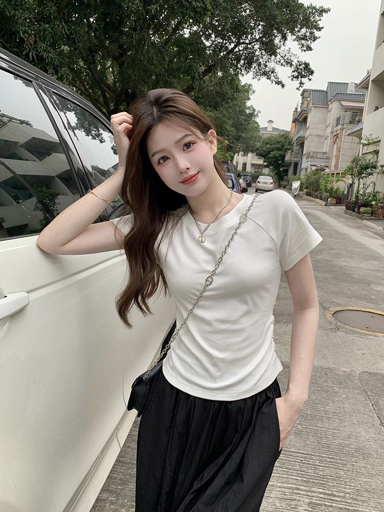 2024 Women's Summer Hot Girl Short-Sleeve Slim Fit T-Shirt with Back Hollow and Pleated Waist Design