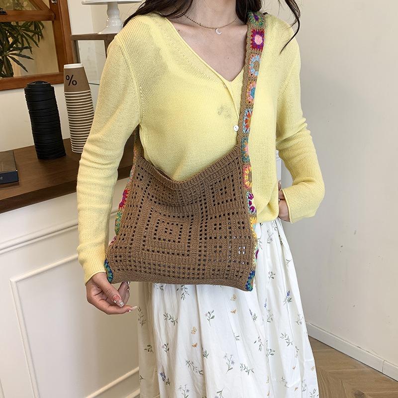 Only beautiful woman bag new hollow shoulder armpit bag lazy wind large capacity messenger bag woman