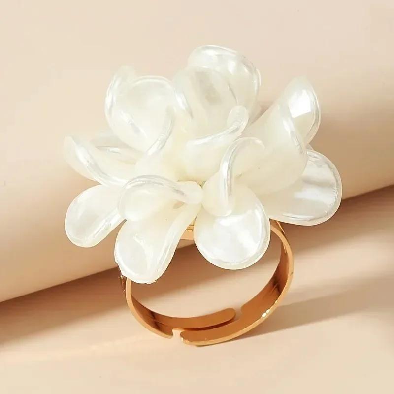 Mandala Flower Exquisite Black and White Ring for Women Personality Metal Punk Party Finger Ring Fashion Jewelry Accessories