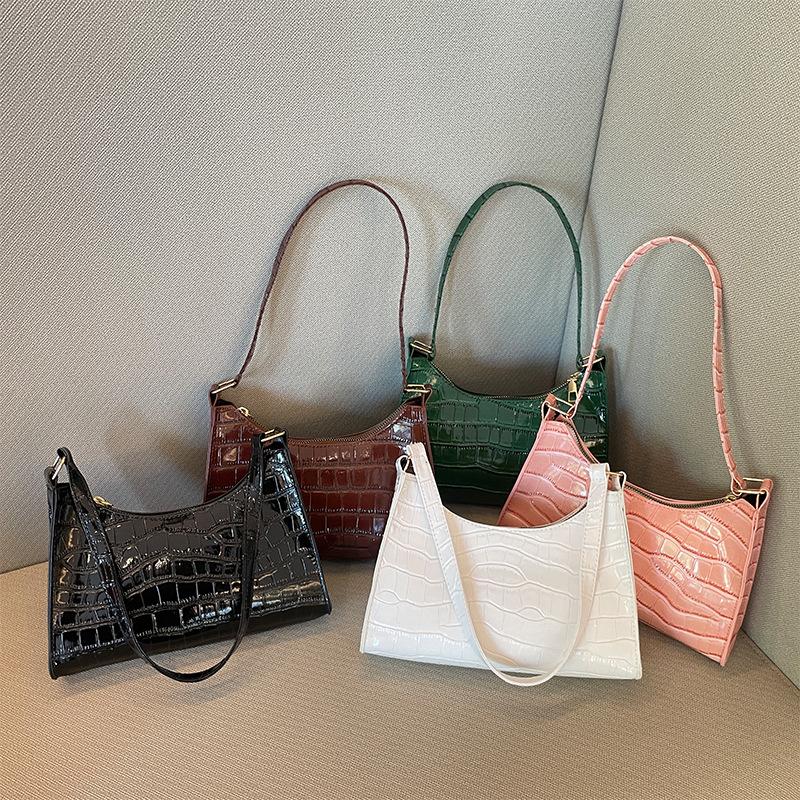French niche bag women's 2026 new fashion solid color underarm bag texture portable shoulder baguette bag