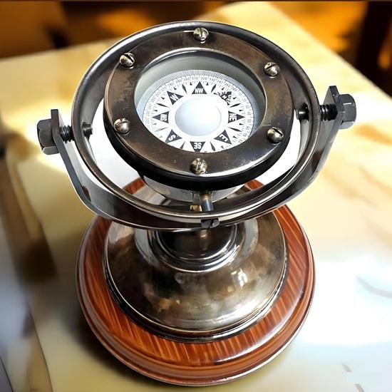 Brass Gimbal Compass: Nautical Maritime Decor