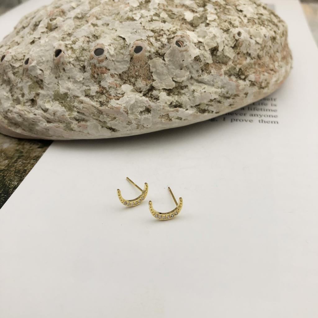 Korean Version of Simple Stud Earrings Women's Accessories, Moon Cute Women's Trendy Models, The Same Jewelry