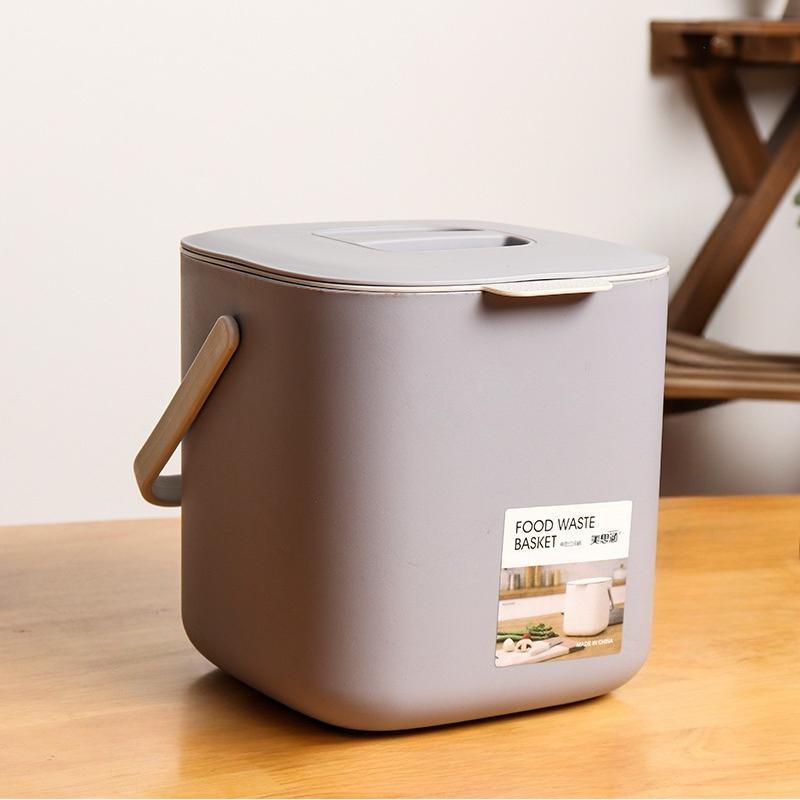 

Мусорное ведро из ПП с защитой от запаха и съемным внутренним ведром. Используется для пищевых отходов, компоста, кухни, дома, автомобиля. Всесезонное.