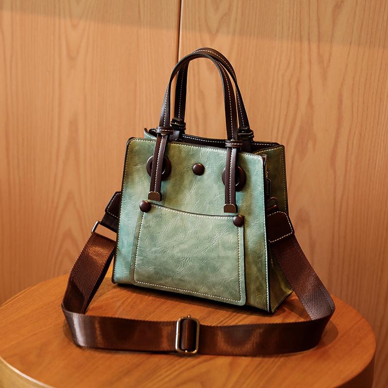 Cross-border Vintage Soft Leather Handbag for Women, New High-end Commuter Multi-layer Large-capacity Shoulder and Crossbody Bag Wholesale