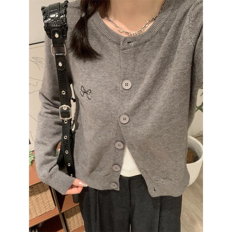 Long-sleeved knitted cardigan with embroidered bow slim-fitting and thin autumn new beautiful coat small