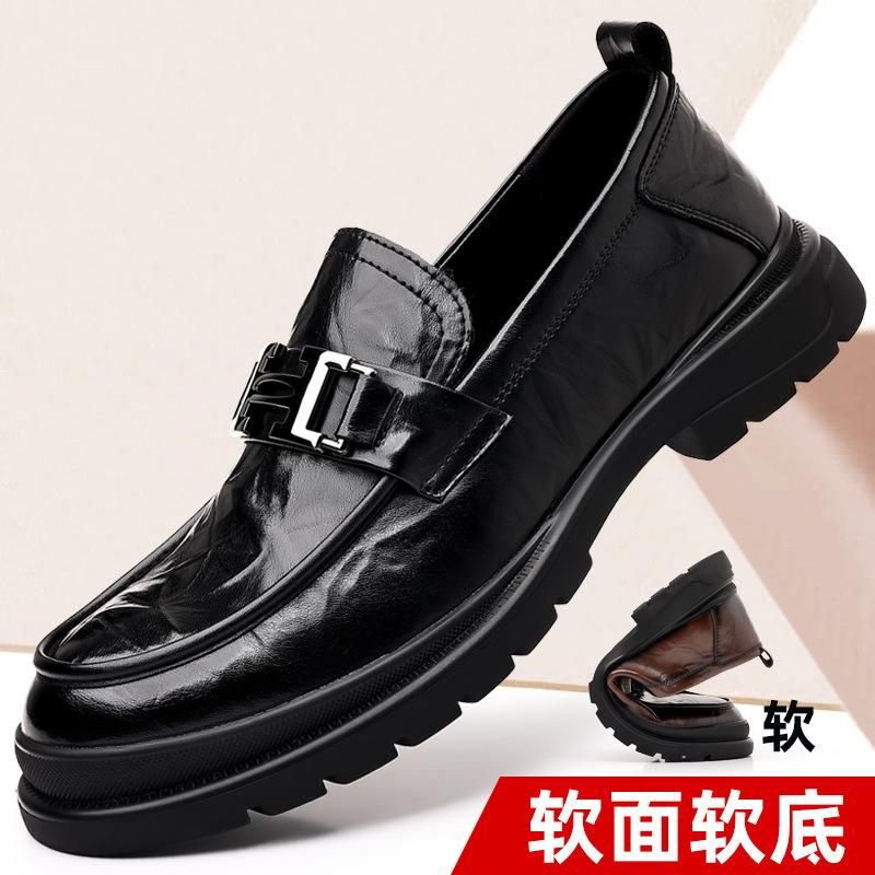 

Весна новая деловая повседневная кожаная обувь мужская обувь, лоферы для ног британская модная трендовая обувь металлическая пряжка универсальная обувь 44