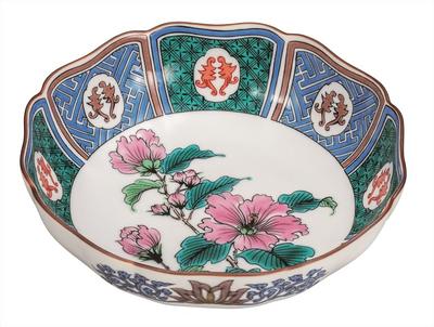 Nakamaru "Kutani Ware" 5.2-inch Bowl with Old Kutani Hibiscus Flowers K9-263