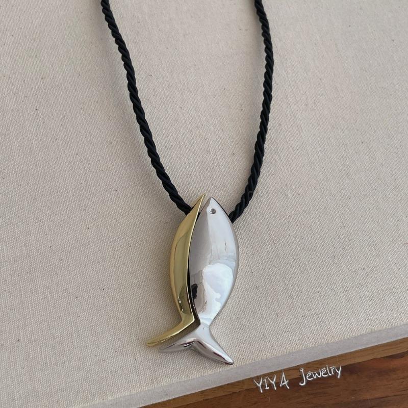 Black Color Long Adjustable Lovely Smooth Surface Metallic Cartoon Fish Pendant Necklaces for Women Sweater Chain Chokers