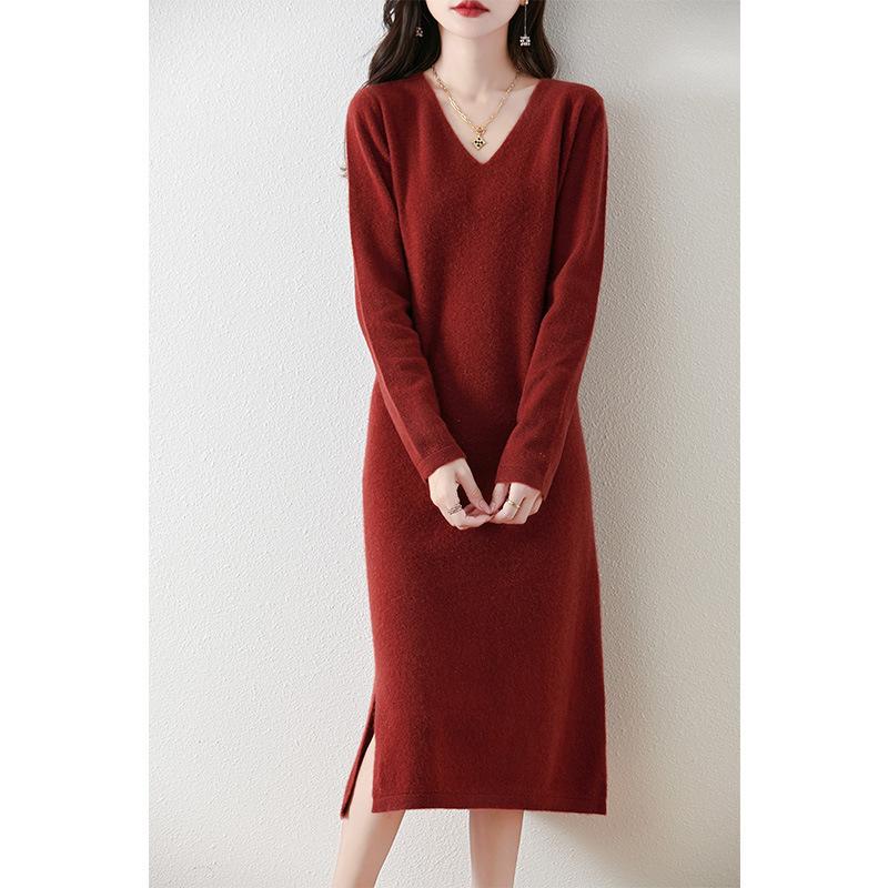 Women's Autumn V-Neck Knit Base Layer Dress Knee-Length Underlayer with Woolen Dress Elegant Slit Skirt