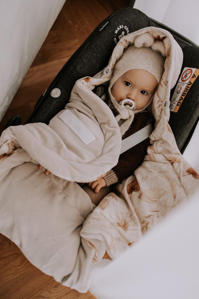 Car Seat Wrap/Blanket Vintage Animals Almond