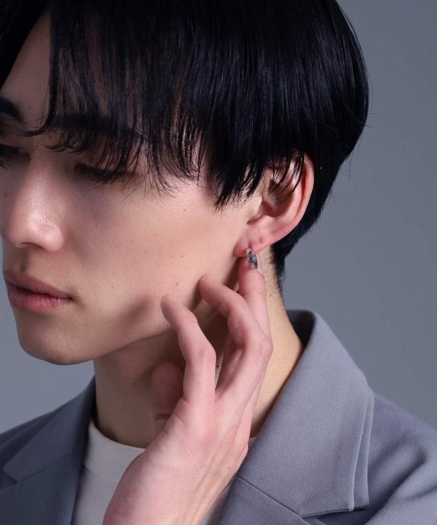 LION HEART Earrings THE EDGE Cutting Hoop Earrings Surgical Stainless Steel 316L Metal Hypoallergenic For One Ear Men's (Black)