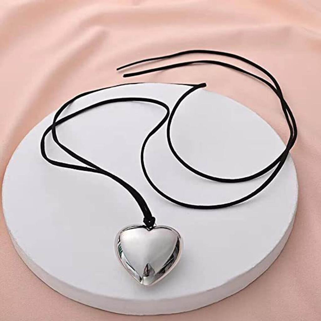Simple Chunky-Heart Choker Necklace Big Heart Pendant Adjustable Chain Heart Necklaces for Women Teen Girls Jewelry