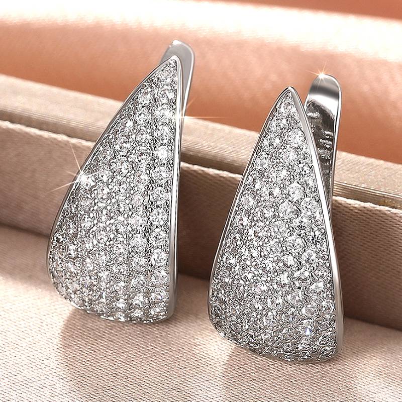 

Huitan Unique Clip Design Lady Hoop Earrings Full Shining CZ Luxury Accessories for Wedding Party Trendy Versatile Daily Jewelry