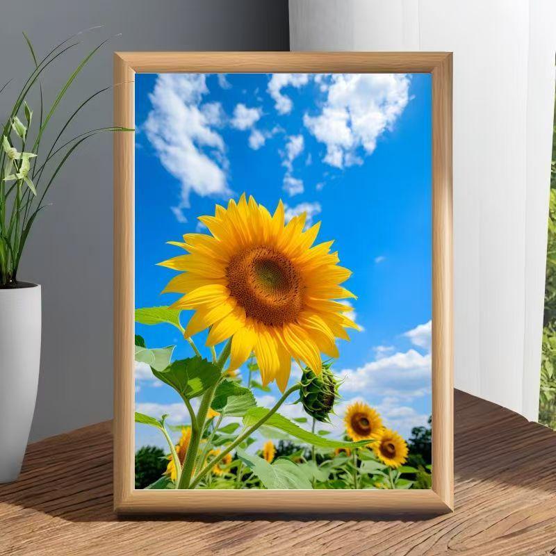 Sunflower Photo Frame: Sun-Seeking Tabletop Decor for Living Room or Office
