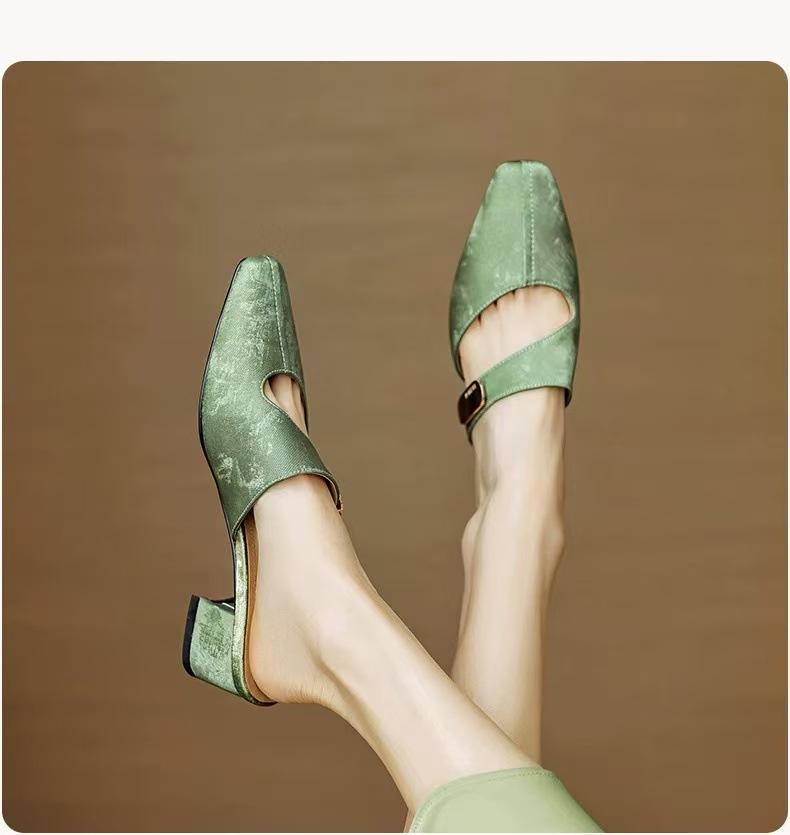 

New Chinese-style bag head half-drag high heels for women s outer wear square head, middle heel, metal buckle, thick heel, shallow mouth, large size h 41 зелёный