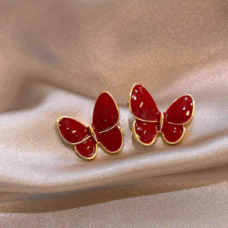 Retro Red Zirconia Pearl Flower Earrings - High-End Hong Kong Style Studs for Women