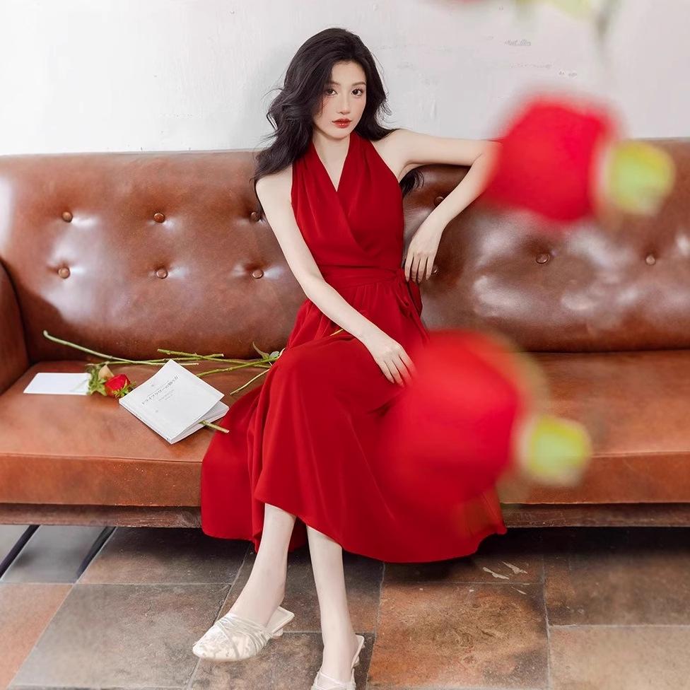 

Платье Хепберн Ретро Гонконг Холтер Красное - Элегантный Сексуальный Французский Стиль для Свадеб и Вечерних Банкетов Large красный