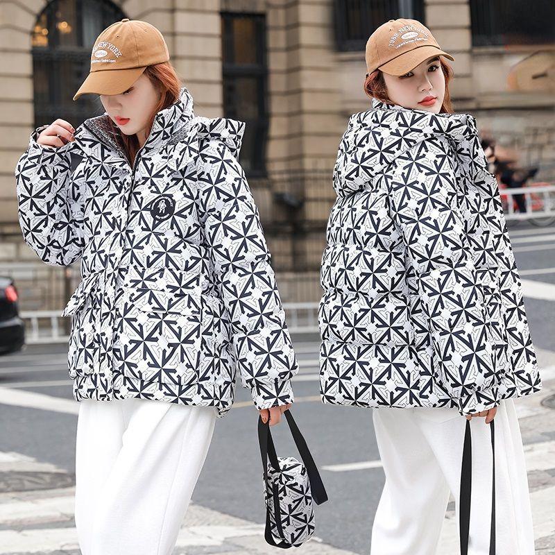 Palton scurt de iarnă la modă în stil coreean cu imprimeu și glugă pentru femei